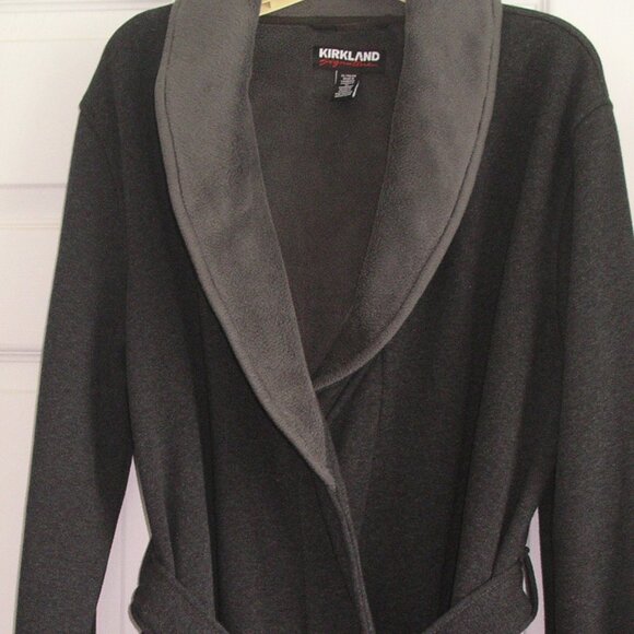 Kirkland Signature Men's plush warm gray velour calf length robe size XL - Picture 1 of 11